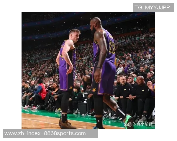 凯尔特人与湖人经典对决再度上演球迷期待巅峰对决的精彩瞬间 凯尔特人与湖人经典对决再度上演球迷期待巅峰对决的精彩瞬间